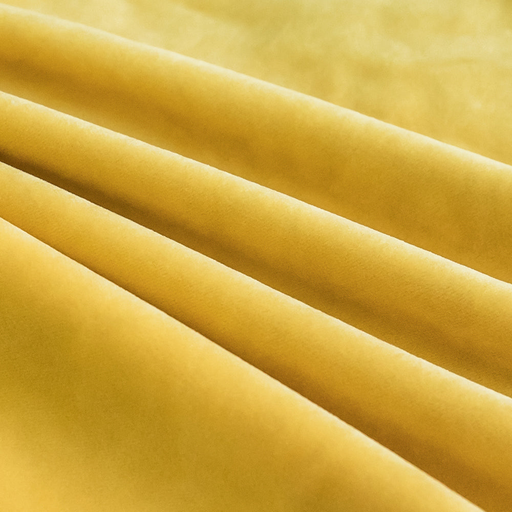 Velvet cushion in black